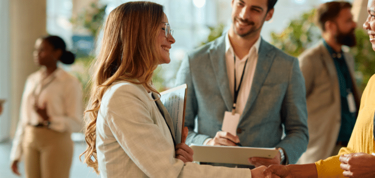 ¿Cómo organizar viajes para un grupo de empresarios?